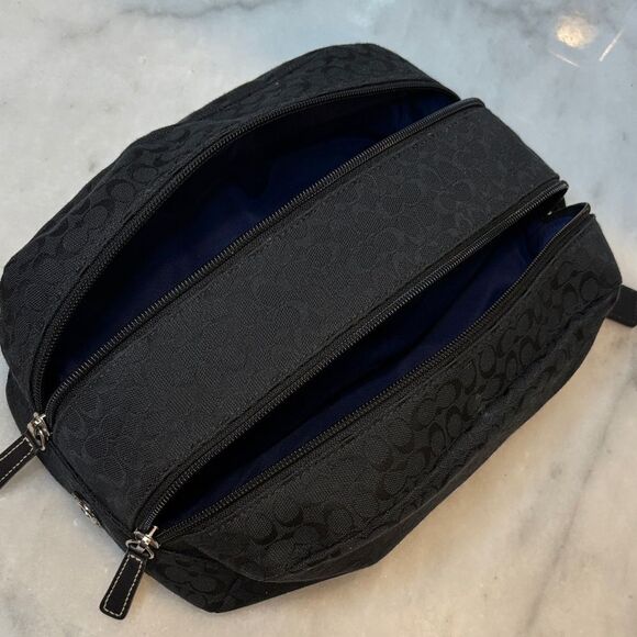 Coach Vintage Signature Logo Toiletry Travel Bag HTF - Picture 15 of 16